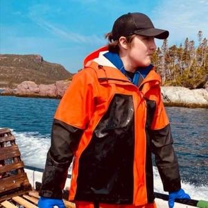 Meet your Posher, Cameron